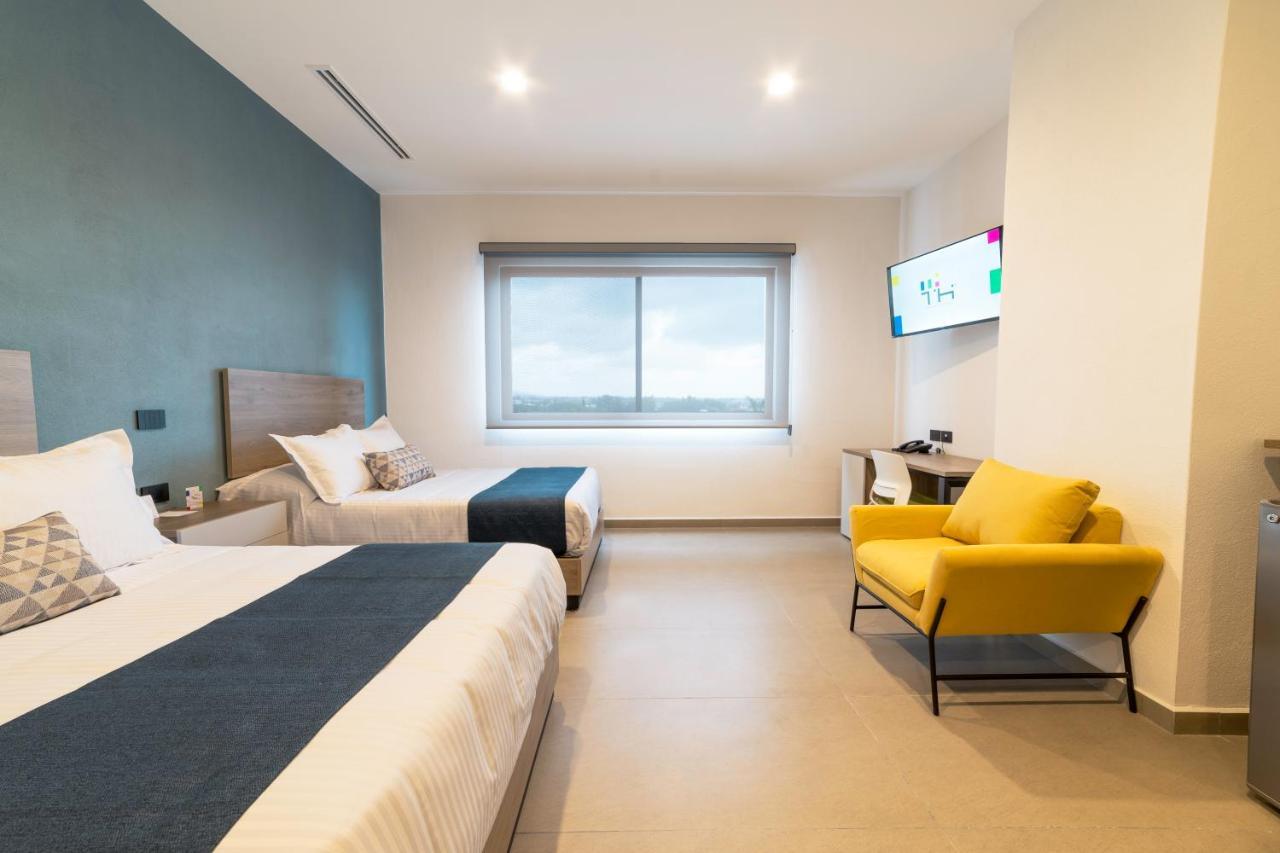 Th Hotel & Vivienda Tepatitlan de Morelos Εξωτερικό φωτογραφία
