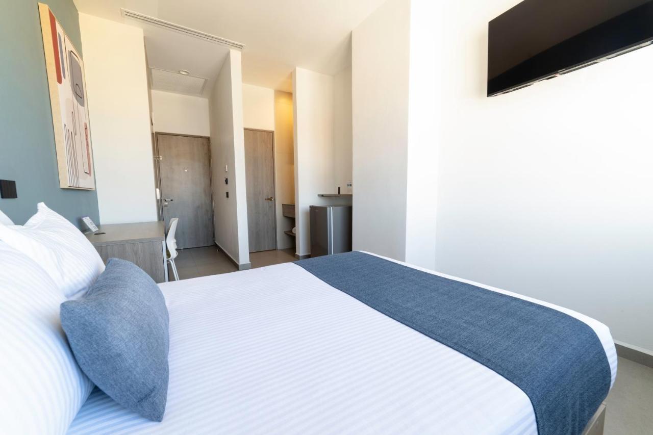 Th Hotel & Vivienda Tepatitlan de Morelos Εξωτερικό φωτογραφία
