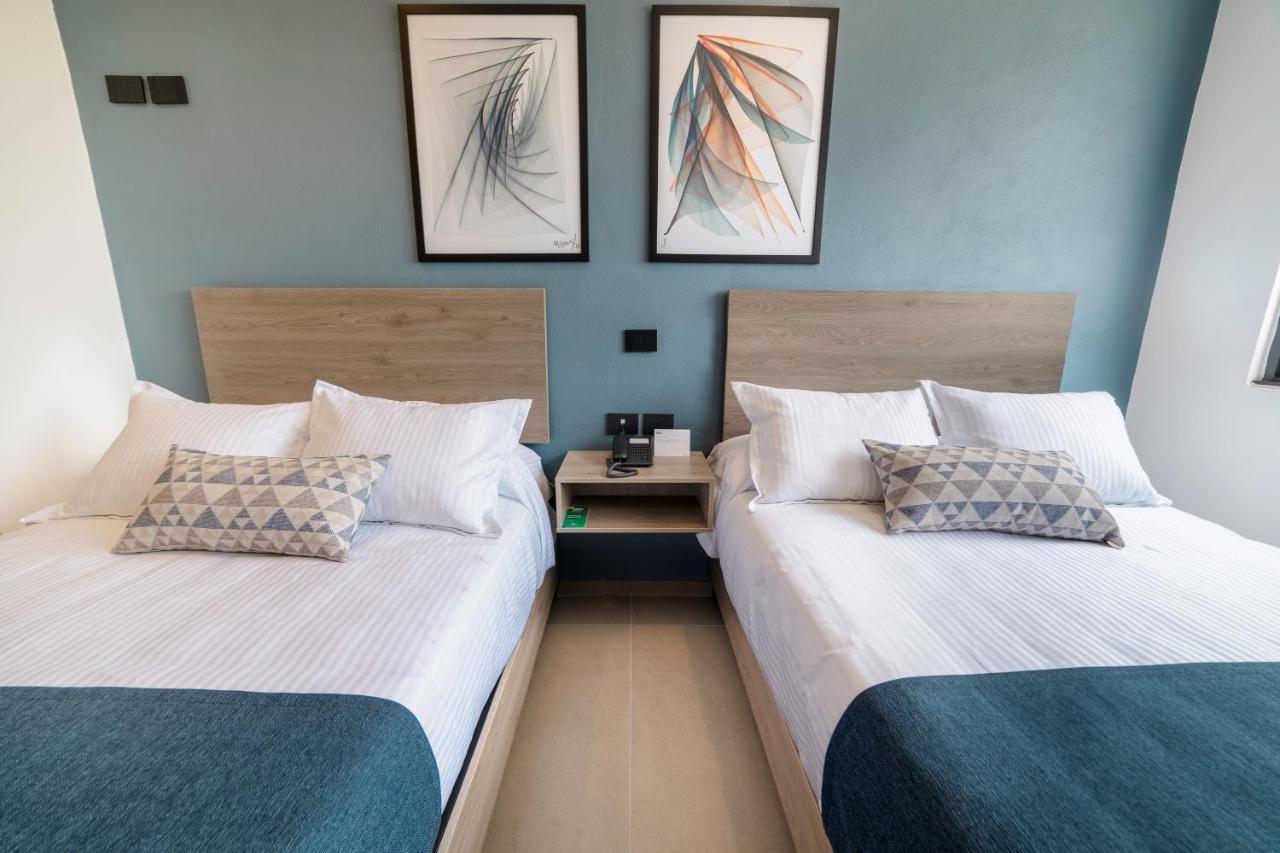 Th Hotel & Vivienda Tepatitlan de Morelos Εξωτερικό φωτογραφία