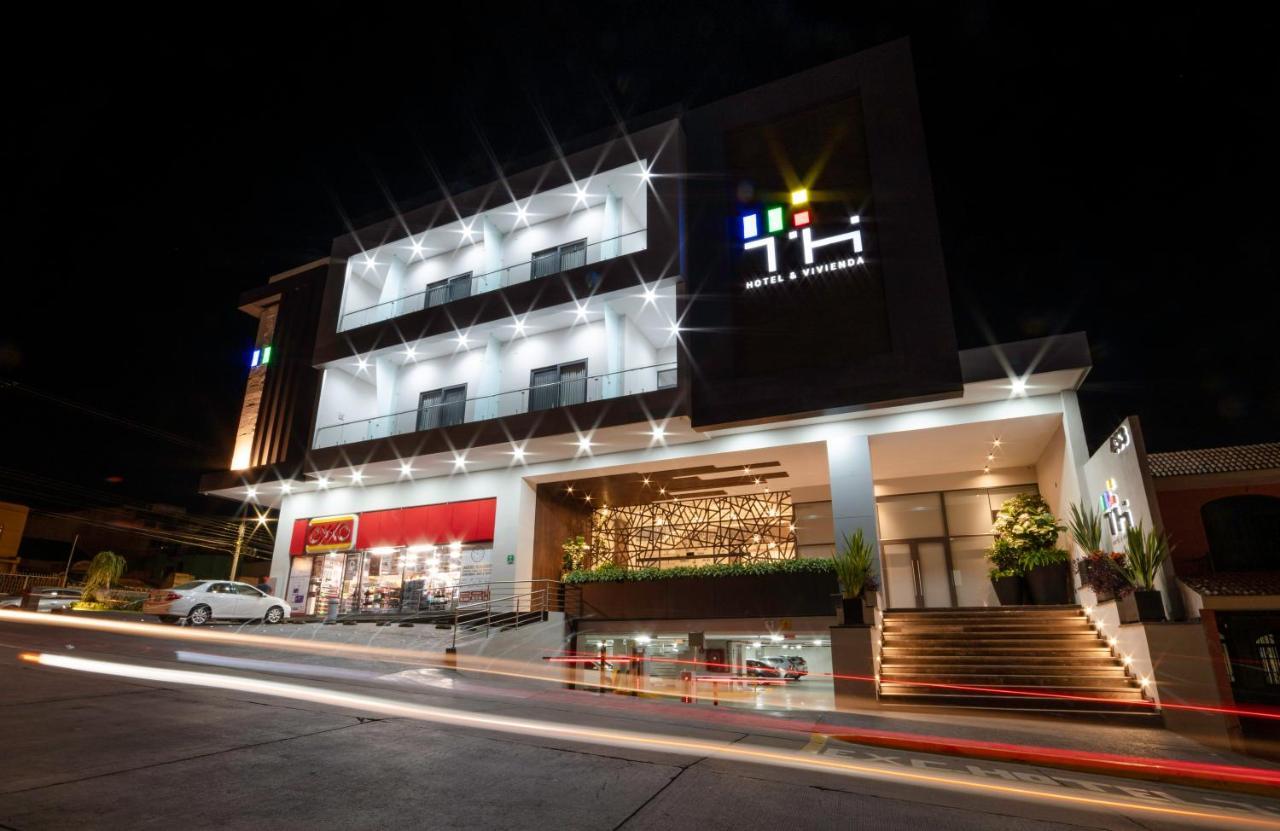 Th Hotel & Vivienda Tepatitlan de Morelos Εξωτερικό φωτογραφία