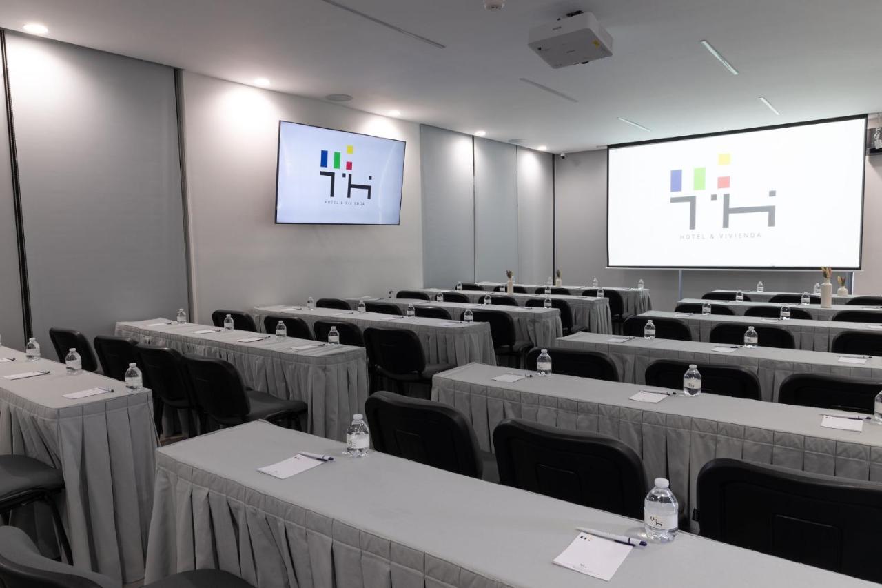 Th Hotel & Vivienda Tepatitlan de Morelos Εξωτερικό φωτογραφία